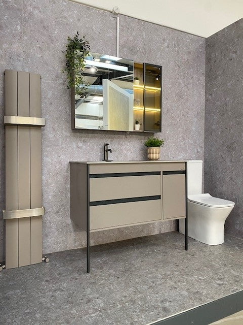Gera Vanity Set