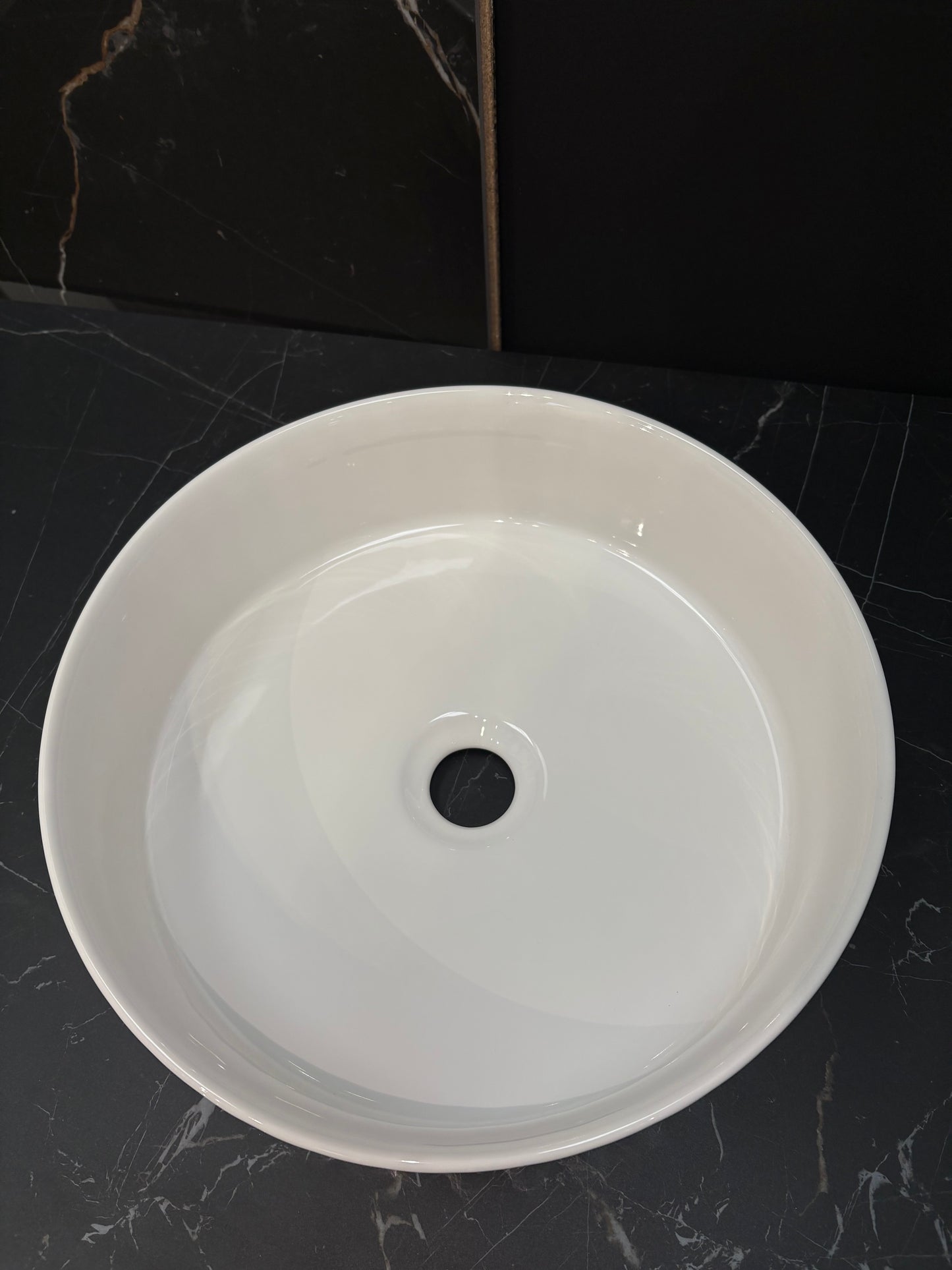 Stella Grooved Wash Basin