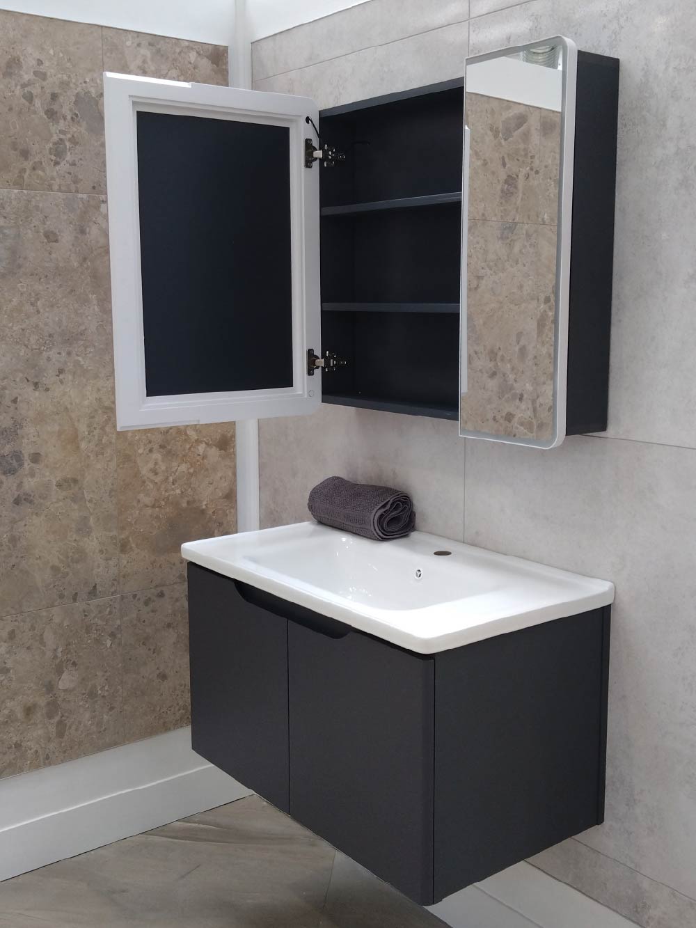 Argo Vanity & Mirror Set
