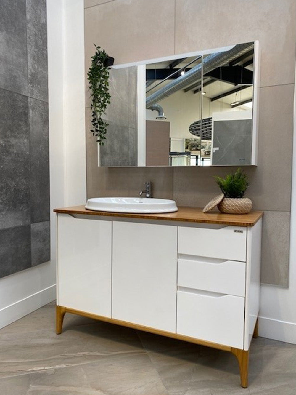 Bonn Vanity Set