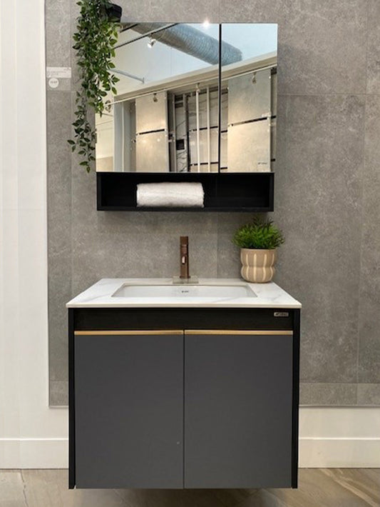 Ulm Vanity Set